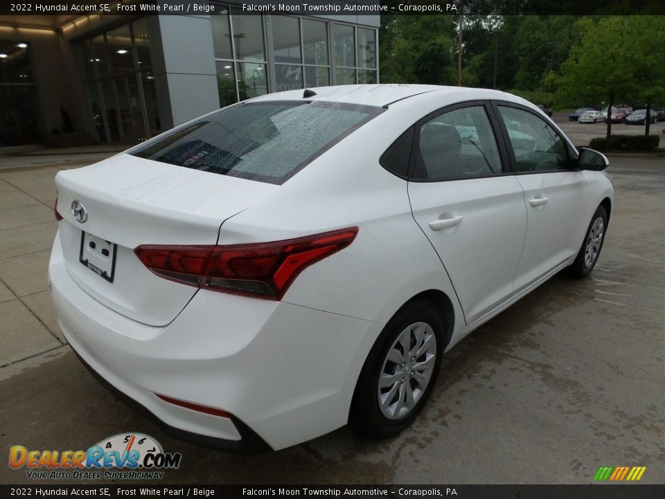2022 Hyundai Accent SE Frost White Pearl / Beige Photo #2