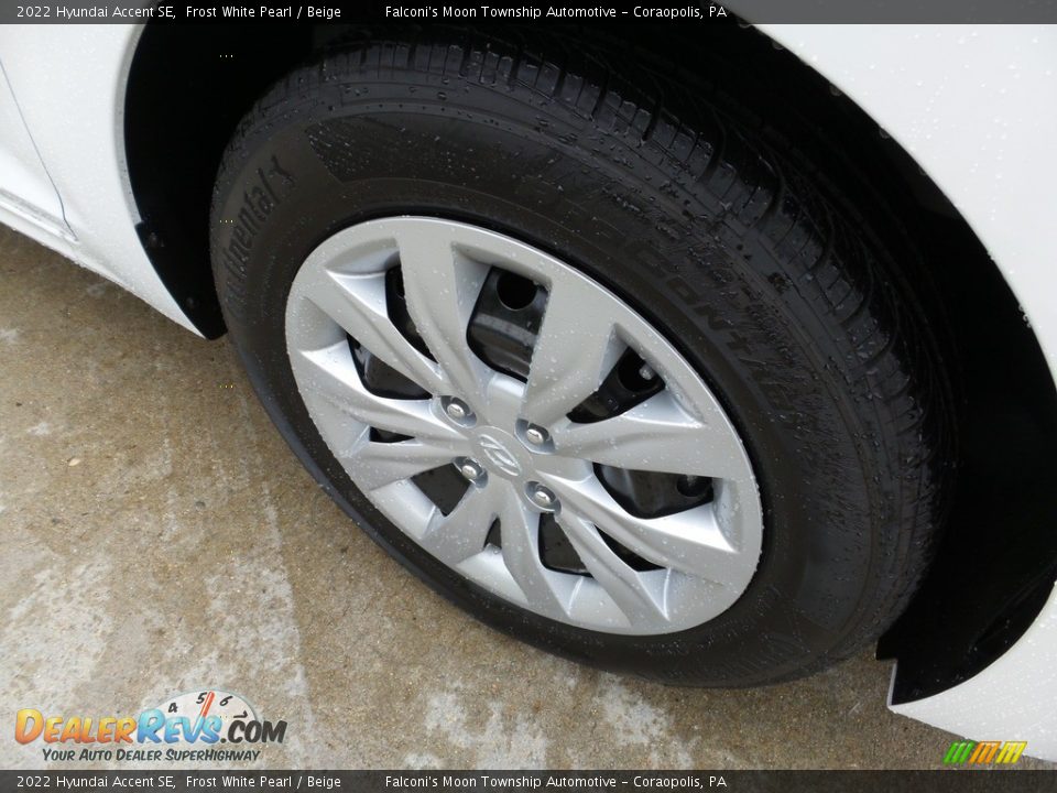 2022 Hyundai Accent SE Frost White Pearl / Beige Photo #9