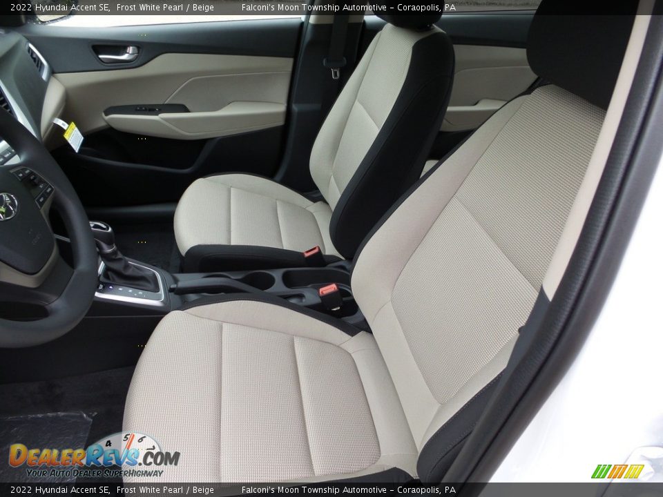 2022 Hyundai Accent SE Frost White Pearl / Beige Photo #12