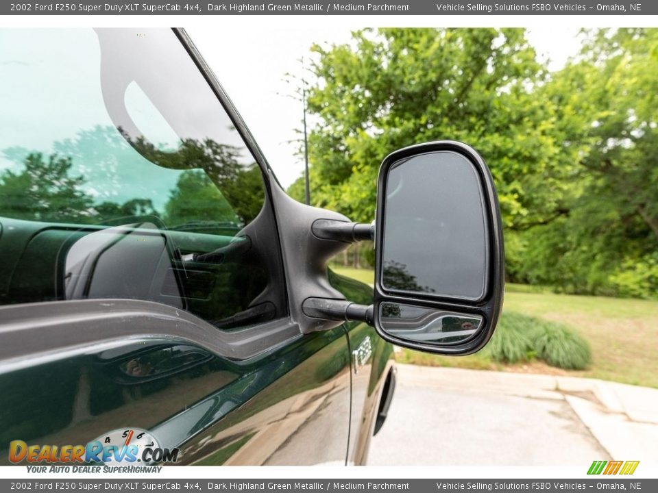 2002 Ford F250 Super Duty XLT SuperCab 4x4 Dark Highland Green Metallic / Medium Parchment Photo #25