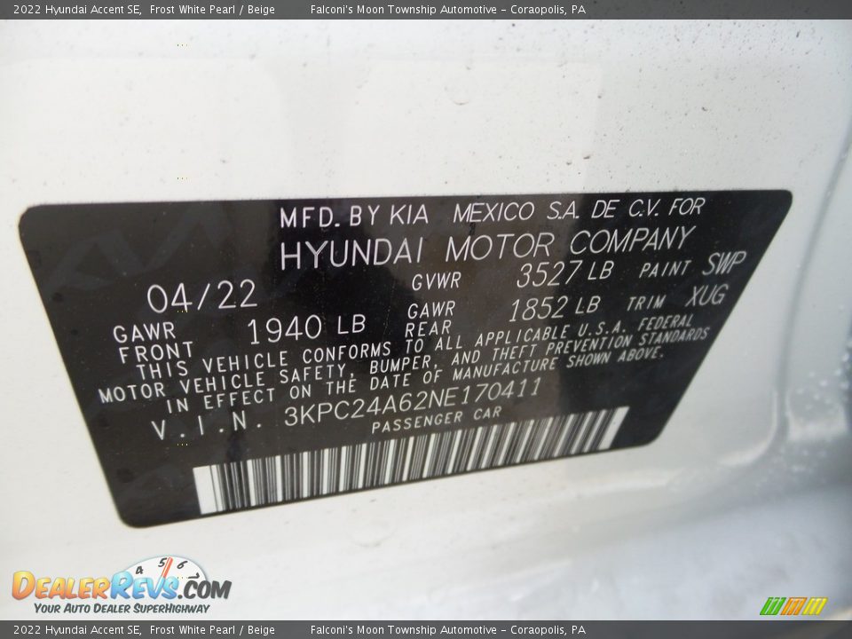 2022 Hyundai Accent SE Frost White Pearl / Beige Photo #18