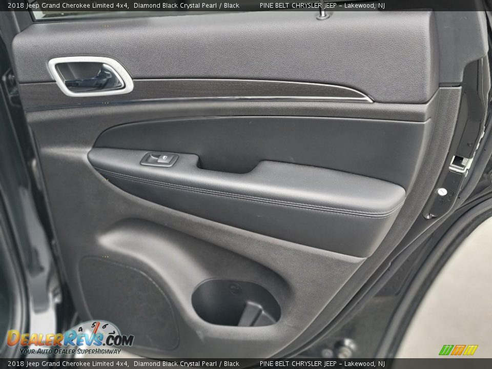 Door Panel of 2018 Jeep Grand Cherokee Limited 4x4 Photo #28