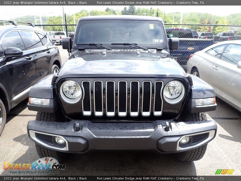 2022 Jeep Wrangler Unlimited Sahara 4x4 Black / Black Photo #2