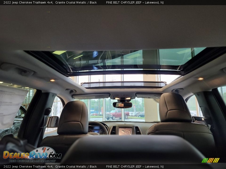 Sunroof of 2022 Jeep Cherokee Trailhawk 4x4 Photo #14