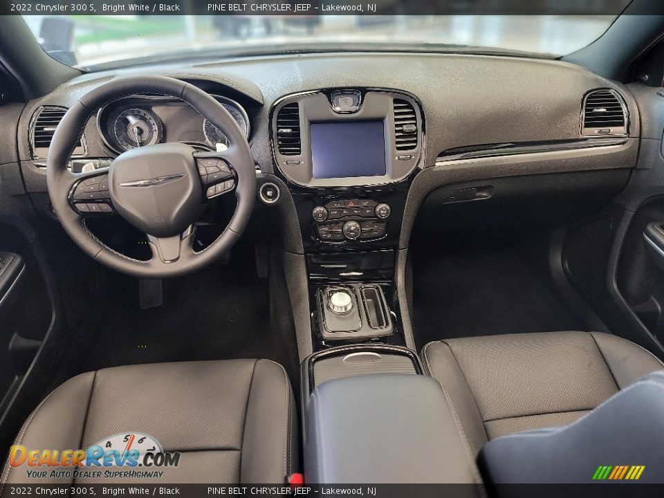Black Interior - 2022 Chrysler 300 S Photo #13