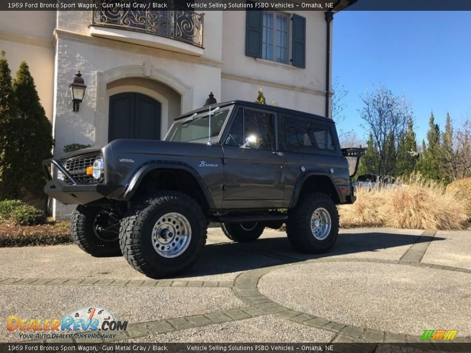 1969 Ford Bronco Sport Wagon Gun Metal Gray / Black Photo #2