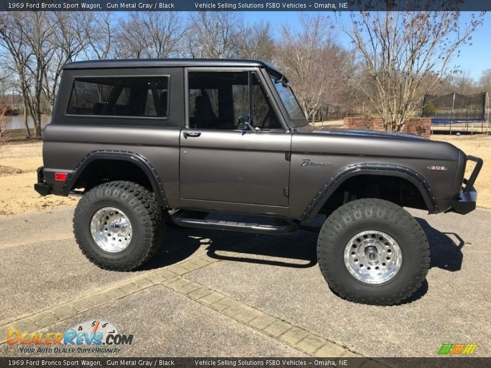 Gun Metal Gray 1969 Ford Bronco Sport Wagon Photo #13