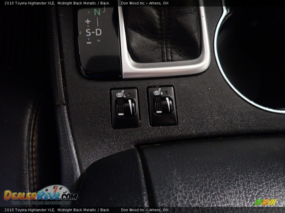 2016 Toyota Highlander XLE Midnight Black Metallic / Black Photo #3