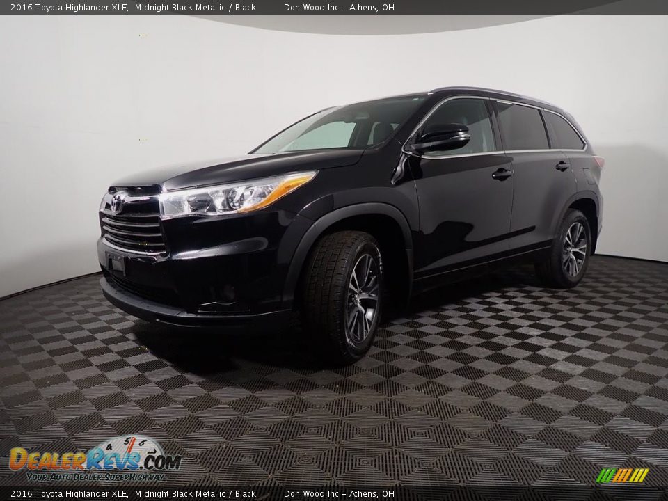 2016 Toyota Highlander XLE Midnight Black Metallic / Black Photo #11