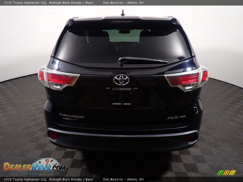 2016 Toyota Highlander XLE Midnight Black Metallic / Black Photo #16