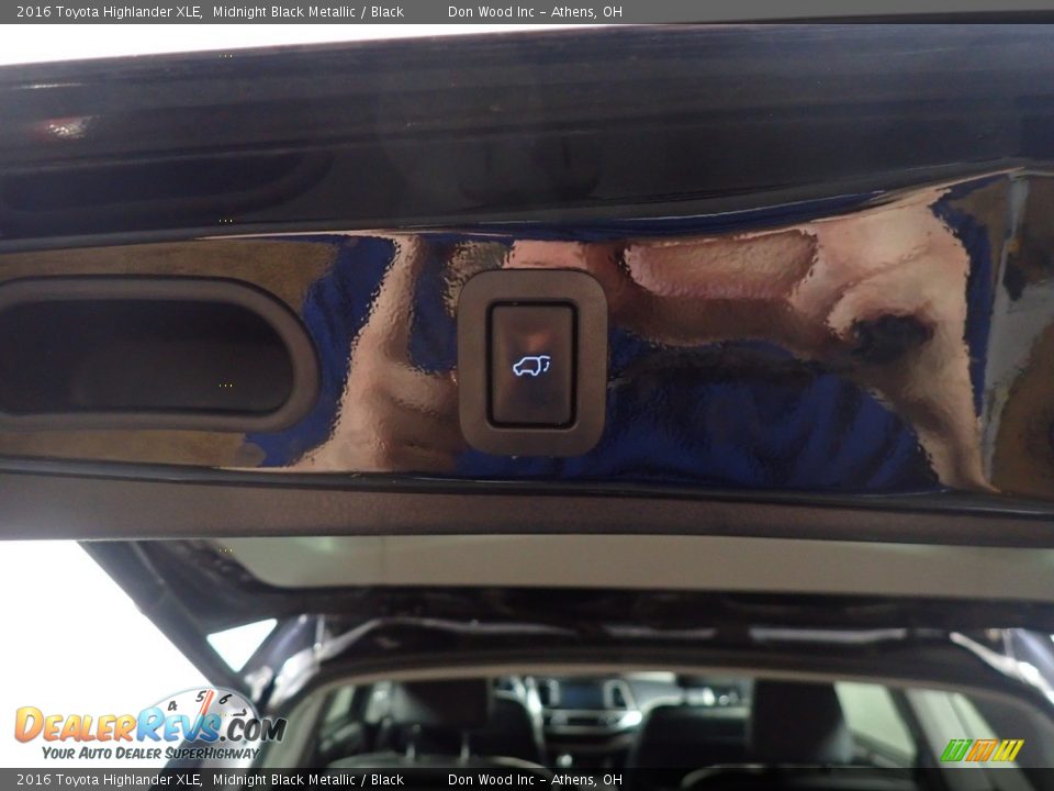 2016 Toyota Highlander XLE Midnight Black Metallic / Black Photo #18
