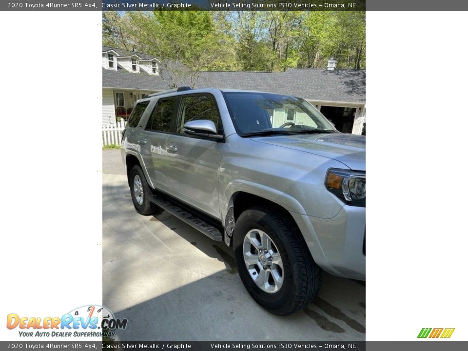 2020 Toyota 4Runner SR5 4x4 Classic Silver Metallic / Graphite Photo #1