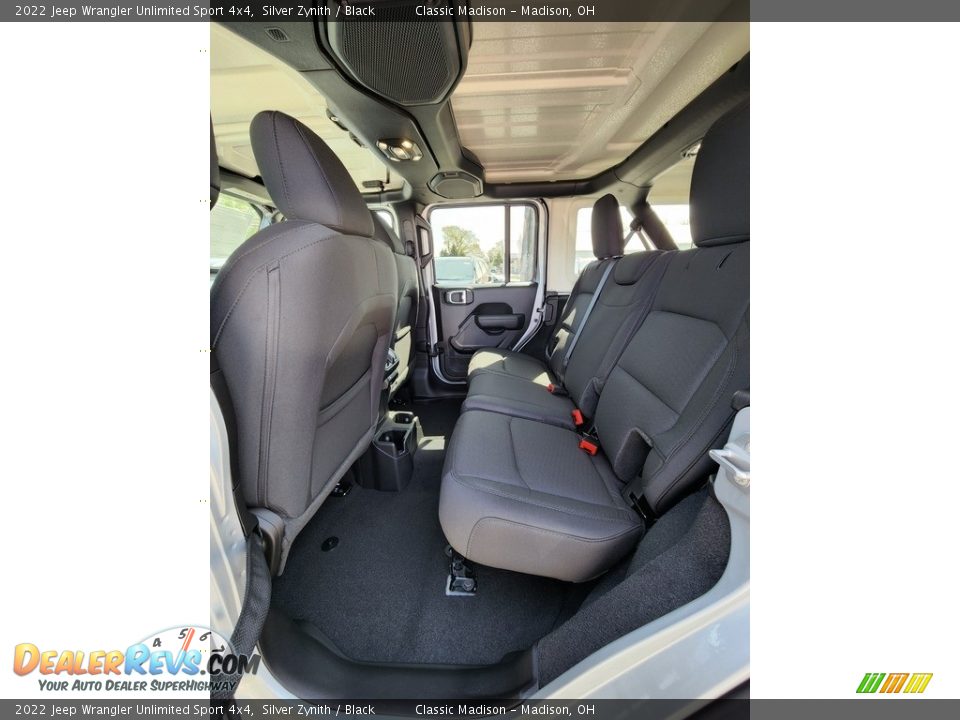 2022 Jeep Wrangler Unlimited Sport 4x4 Silver Zynith / Black Photo #3