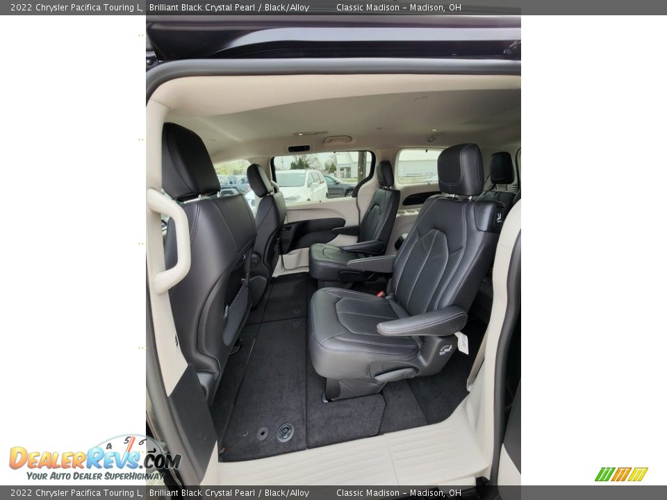 2022 Chrysler Pacifica Touring L Brilliant Black Crystal Pearl / Black/Alloy Photo #3