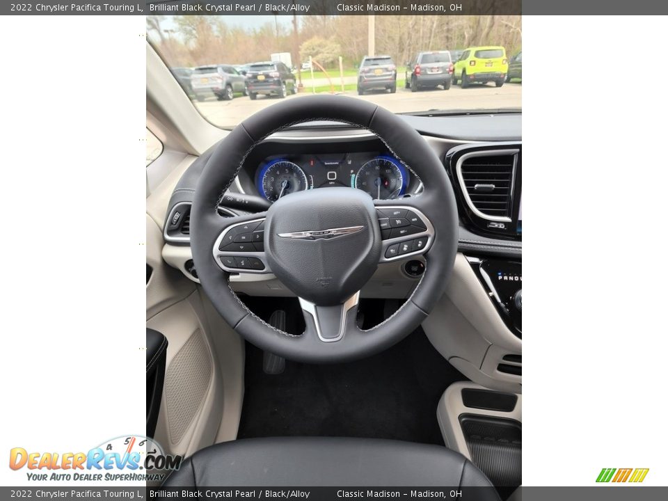 2022 Chrysler Pacifica Touring L Brilliant Black Crystal Pearl / Black/Alloy Photo #6