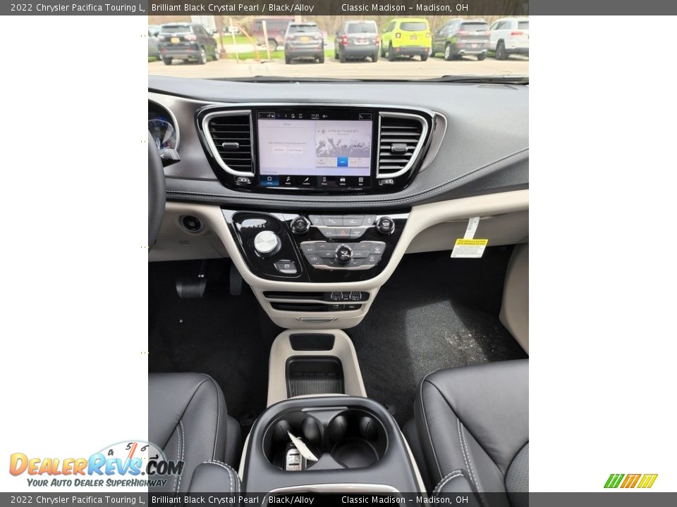 2022 Chrysler Pacifica Touring L Brilliant Black Crystal Pearl / Black/Alloy Photo #7