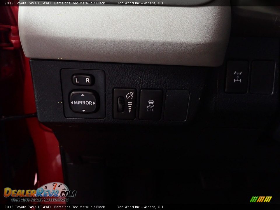 2013 Toyota RAV4 LE AWD Barcelona Red Metallic / Black Photo #31