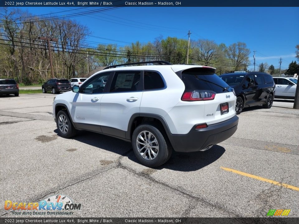 2022 Jeep Cherokee Latitude Lux 4x4 Bright White / Black Photo #9