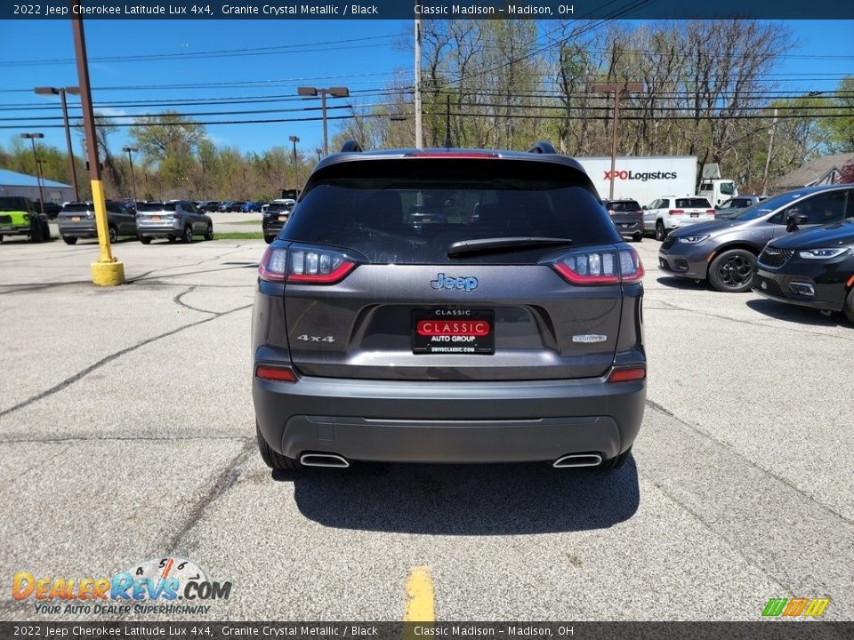 2022 Jeep Cherokee Latitude Lux 4x4 Granite Crystal Metallic / Black Photo #10