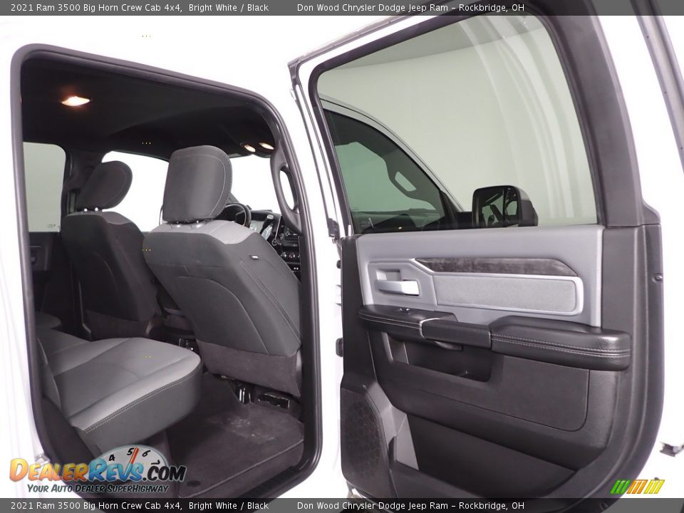 2021 Ram 3500 Big Horn Crew Cab 4x4 Bright White / Black Photo #27