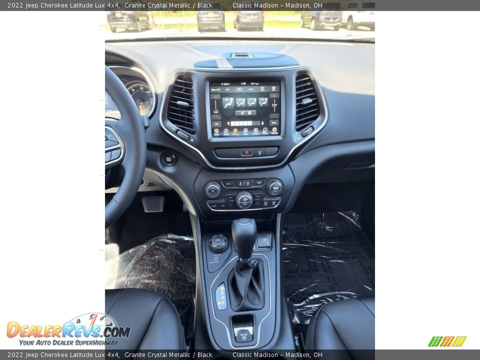 2022 Jeep Cherokee Latitude Lux 4x4 Granite Crystal Metallic / Black Photo #6