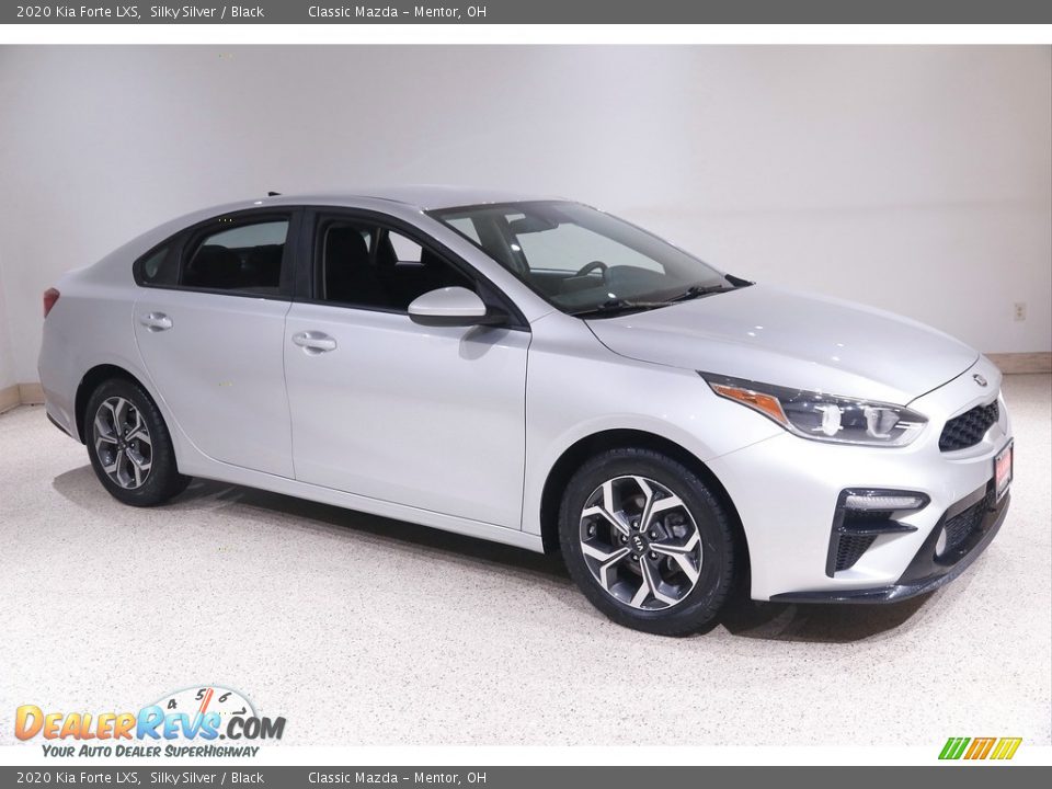 2020 Kia Forte LXS Silky Silver / Black Photo #1