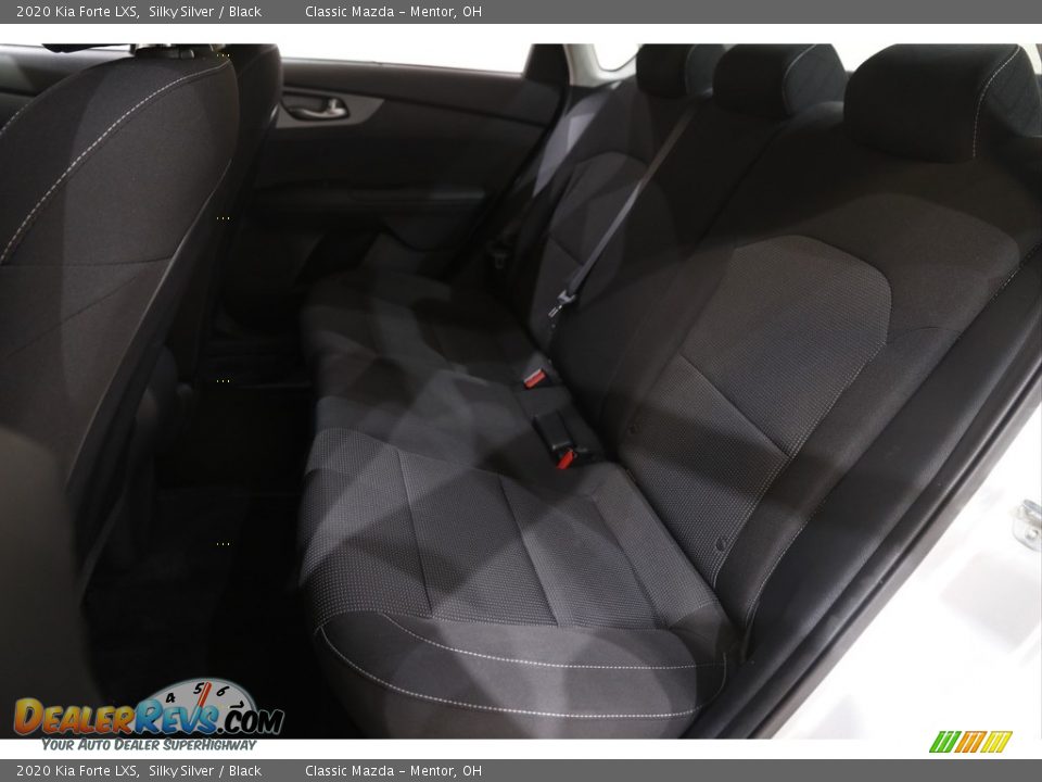 2020 Kia Forte LXS Silky Silver / Black Photo #16