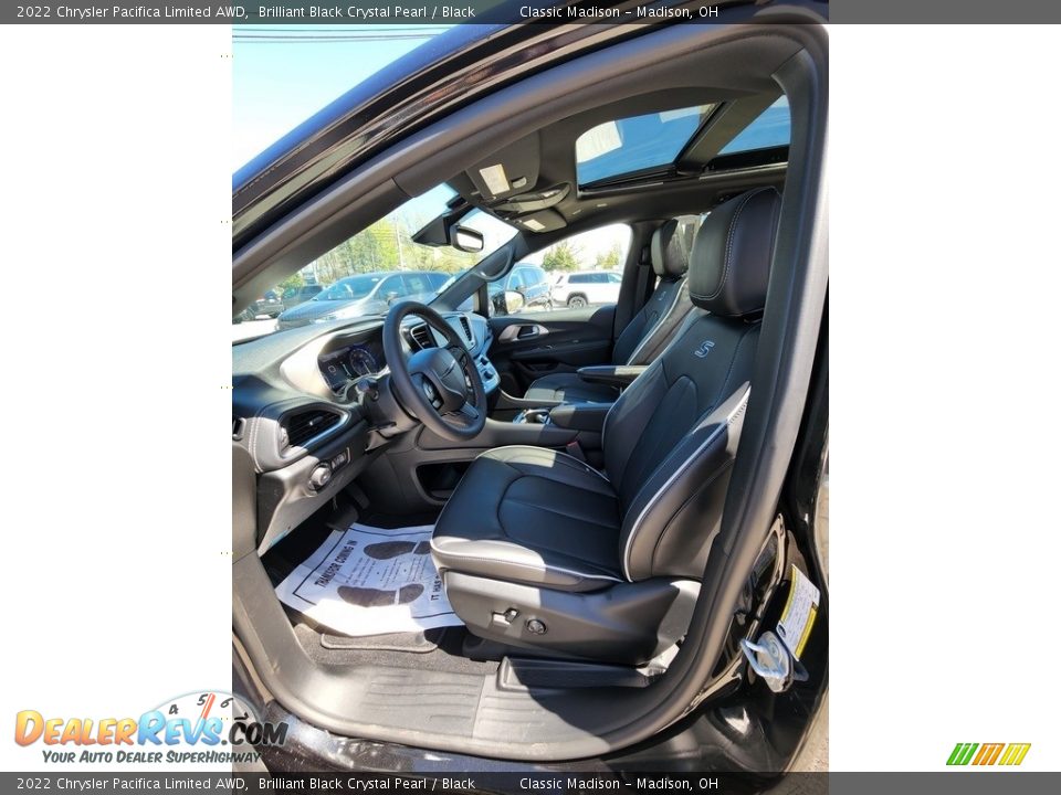 2022 Chrysler Pacifica Limited AWD Brilliant Black Crystal Pearl / Black Photo #2