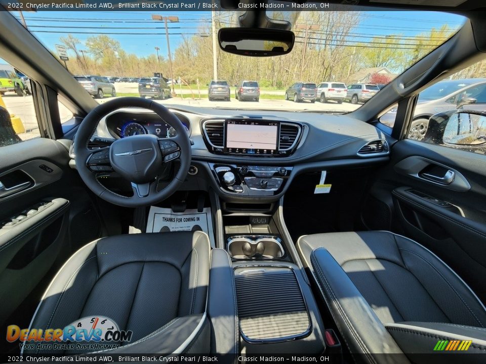 Black Interior - 2022 Chrysler Pacifica Limited AWD Photo #5