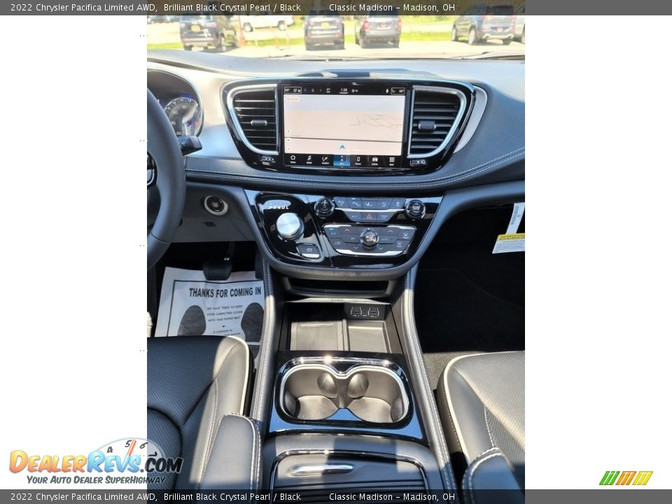 Dashboard of 2022 Chrysler Pacifica Limited AWD Photo #7