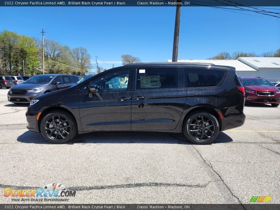 Brilliant Black Crystal Pearl 2022 Chrysler Pacifica Limited AWD Photo #9