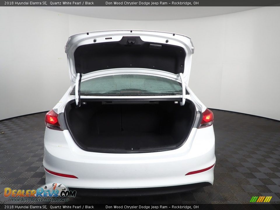 2018 Hyundai Elantra SE Quartz White Pearl / Black Photo #7