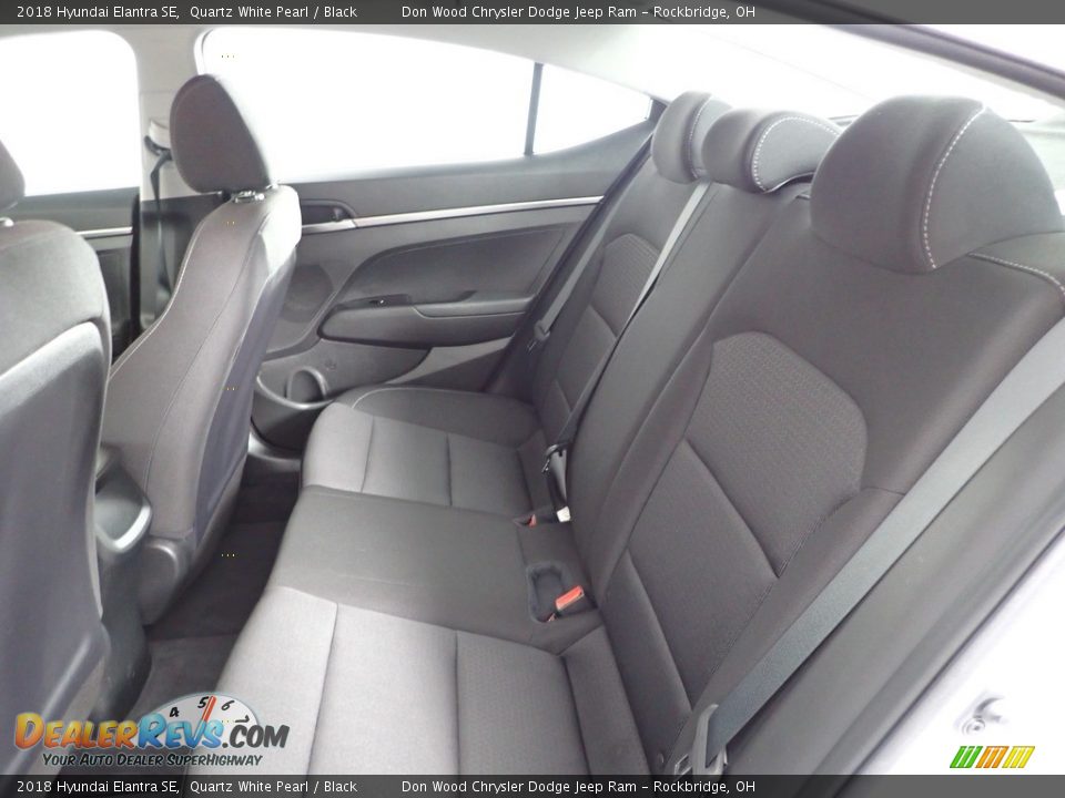 2018 Hyundai Elantra SE Quartz White Pearl / Black Photo #24