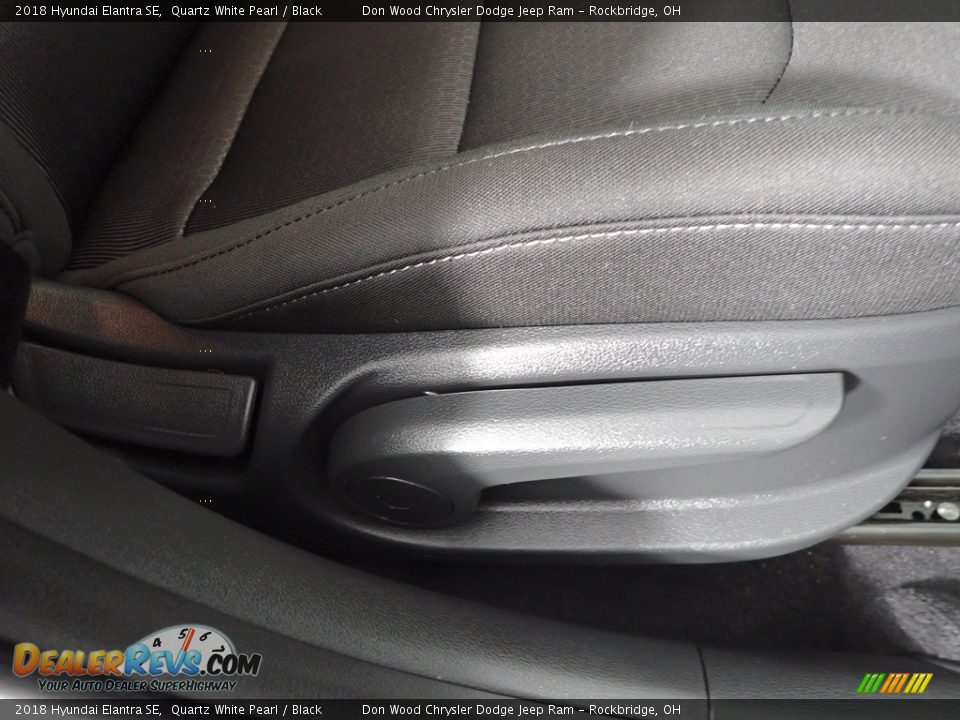 2018 Hyundai Elantra SE Quartz White Pearl / Black Photo #28