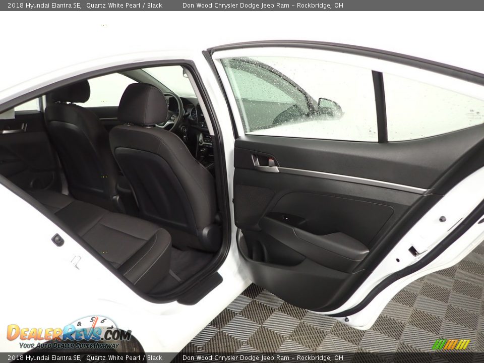 2018 Hyundai Elantra SE Quartz White Pearl / Black Photo #29
