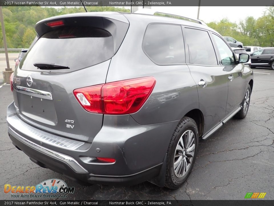 2017 Nissan Pathfinder SV 4x4 Gun Metallic / Charcoal Photo #7