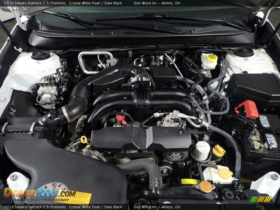 2019 Subaru Outback 2.5i Premium Crystal White Pearl / Slate Black Photo #7