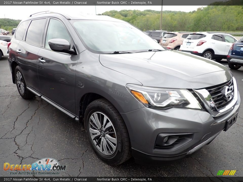 2017 Nissan Pathfinder SV 4x4 Gun Metallic / Charcoal Photo #9