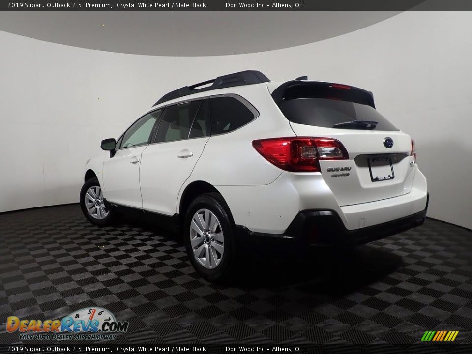 2019 Subaru Outback 2.5i Premium Crystal White Pearl / Slate Black Photo #11