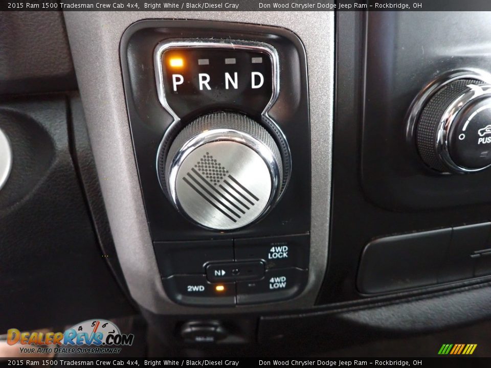 2015 Ram 1500 Tradesman Crew Cab 4x4 Shifter Photo #19