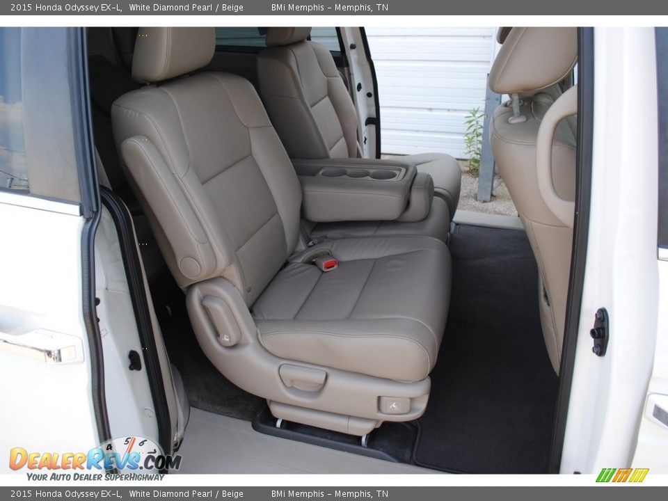 2015 Honda Odyssey EX-L White Diamond Pearl / Beige Photo #26