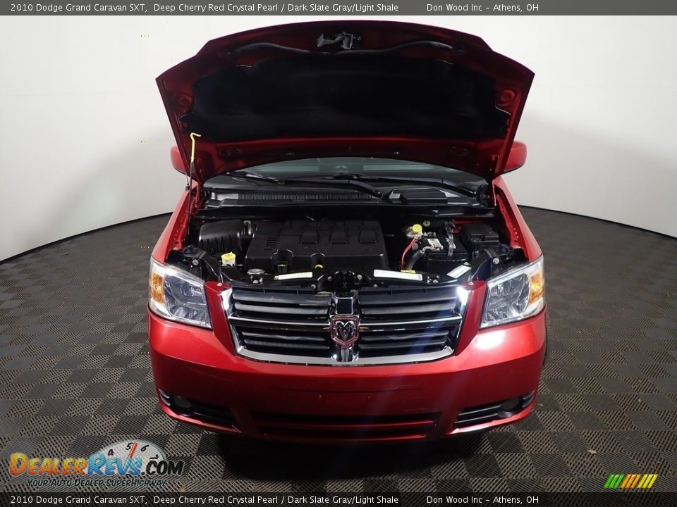 2010 Dodge Grand Caravan SXT Deep Cherry Red Crystal Pearl / Dark Slate Gray/Light Shale Photo #5