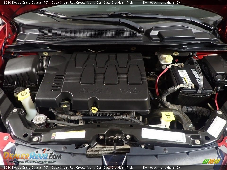 2010 Dodge Grand Caravan SXT Deep Cherry Red Crystal Pearl / Dark Slate Gray/Light Shale Photo #6
