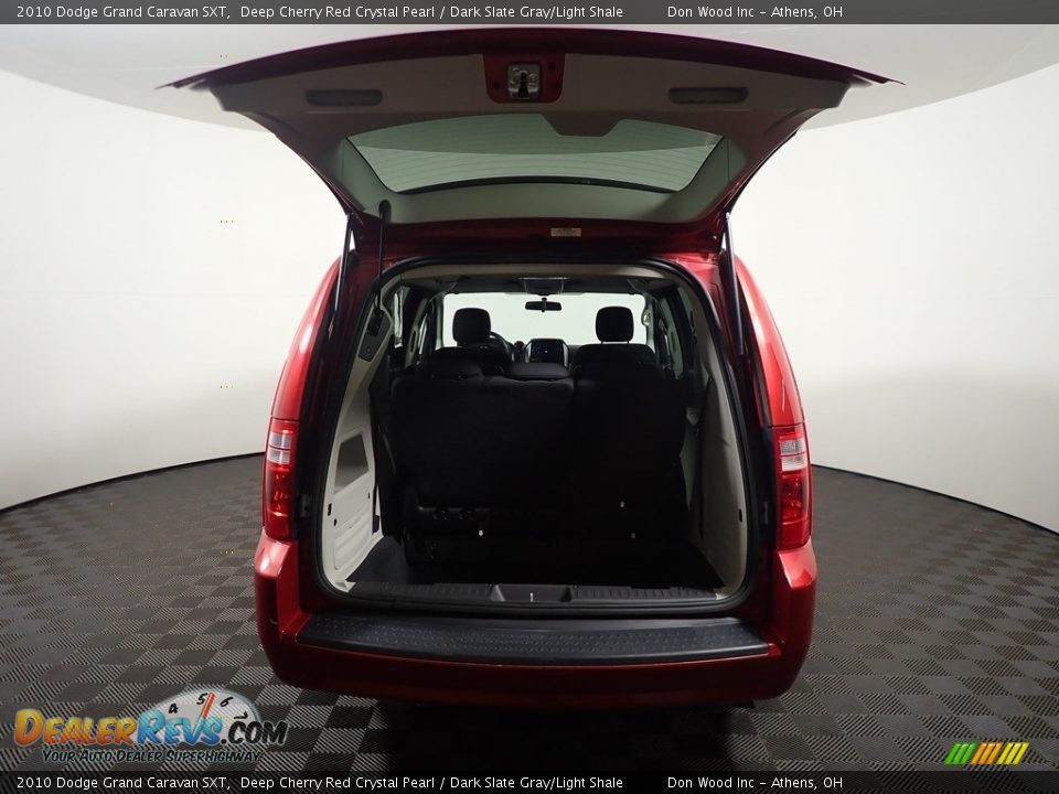2010 Dodge Grand Caravan SXT Deep Cherry Red Crystal Pearl / Dark Slate Gray/Light Shale Photo #11