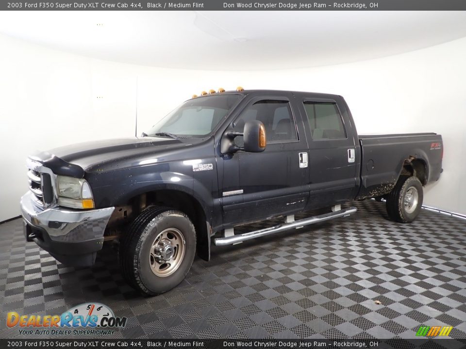2003 Ford F350 Super Duty XLT Crew Cab 4x4 Black / Medium Flint Photo #6