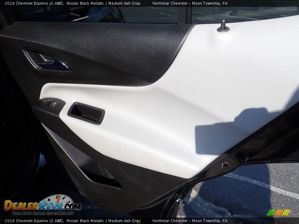 2019 Chevrolet Equinox LS AWD Mosaic Black Metallic / Medium Ash Gray Photo #19