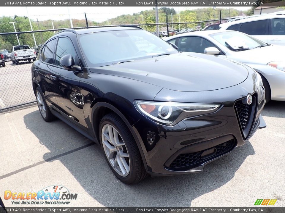 2019 Alfa Romeo Stelvio Ti Sport AWD Volcano Black Metallic / Black Photo #3