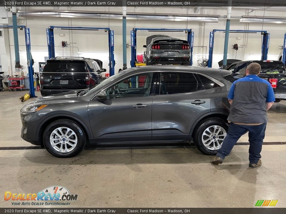 2020 Ford Escape SE 4WD Magnetic Metallic / Dark Earth Gray Photo #6