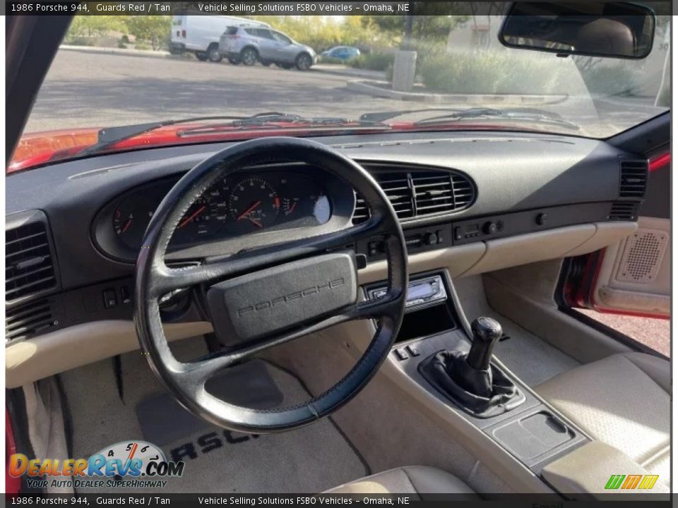 Dashboard of 1986 Porsche 944  Photo #7