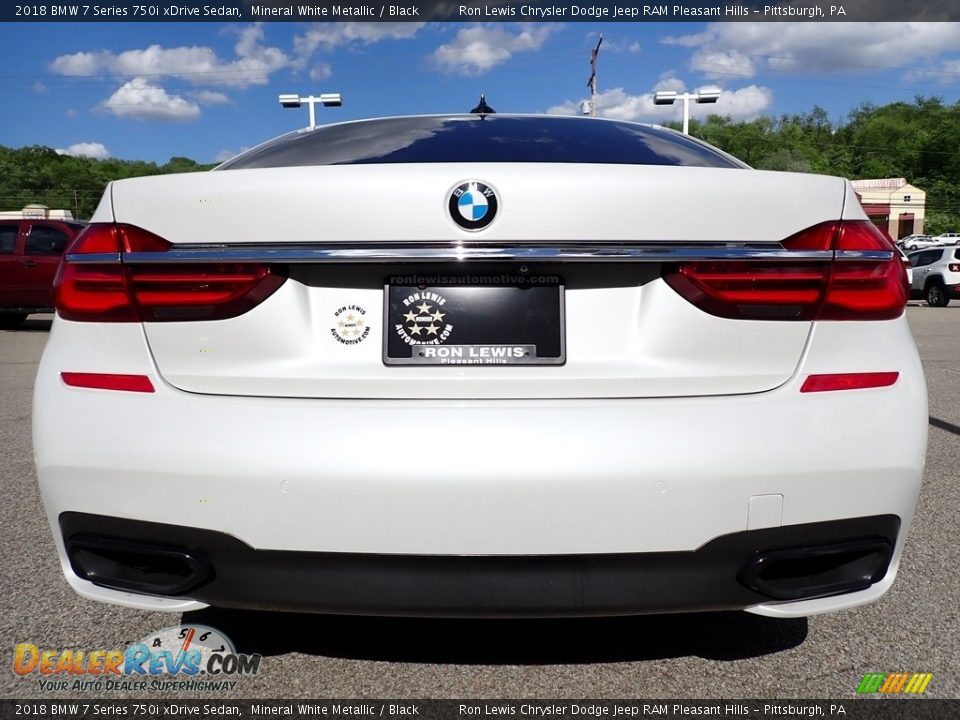 2018 BMW 7 Series 750i xDrive Sedan Mineral White Metallic / Black Photo #5